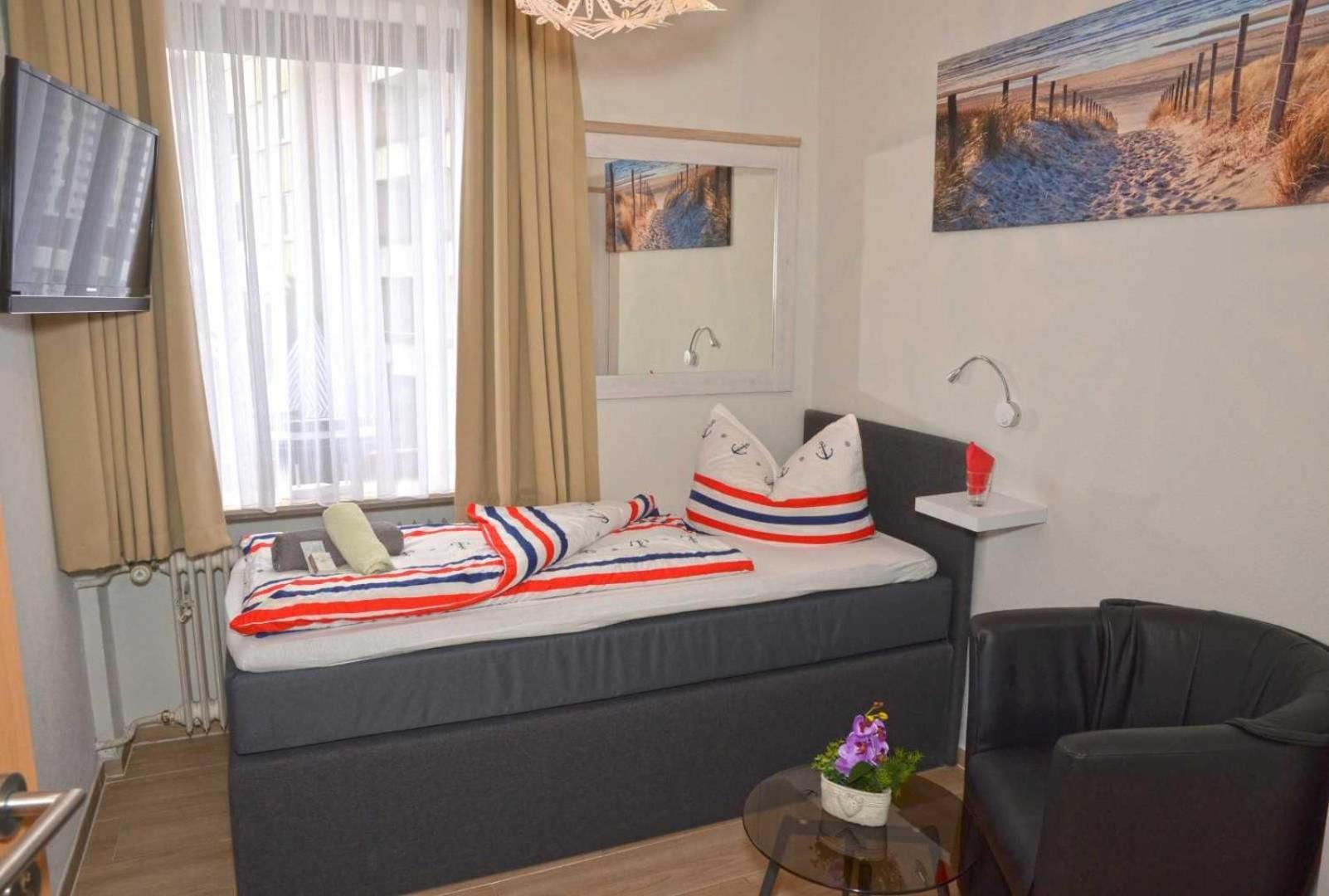Hotel Neptuns Ankerplatz Куксхавен Екстериор снимка